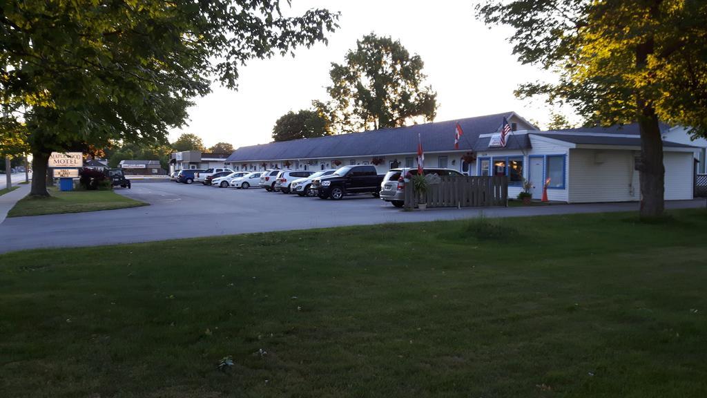 The Maplewood Motel Port Elgin Exteriör bild